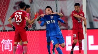 上港30亿投入换不来冠军　他们比恒大究竟差什么？