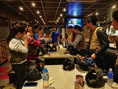 汇福集团HF Group组织室内近战团队建设活动