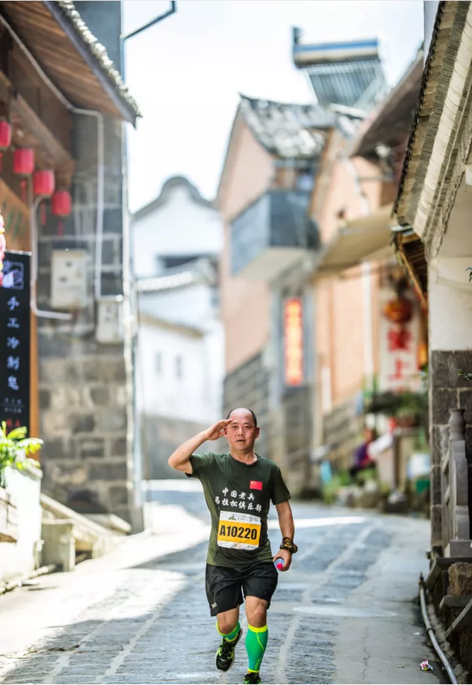 唤醒心中的英雄——2017腾冲国际马拉松赛完美收官！