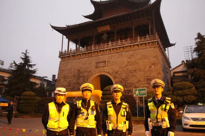 唤醒心中的英雄——2017腾冲国际马拉松赛完美收官！