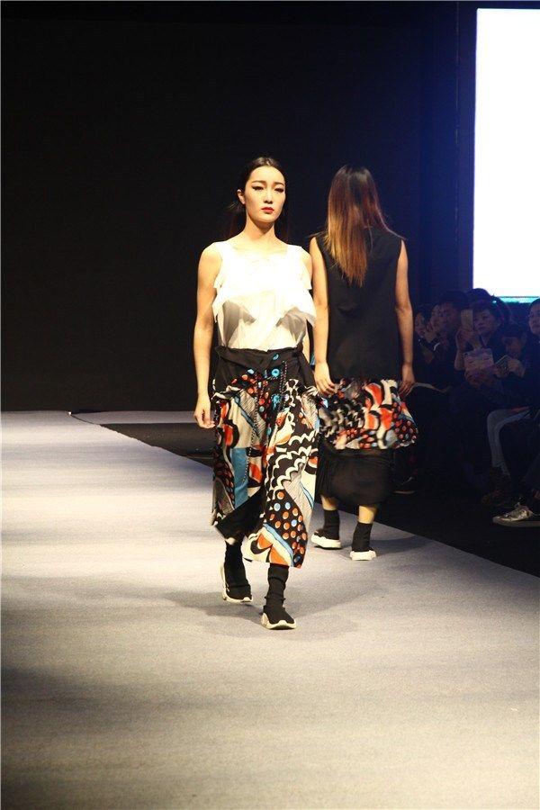 JEXT SHOWROOM 2018春夏新品发布会柯桥举办