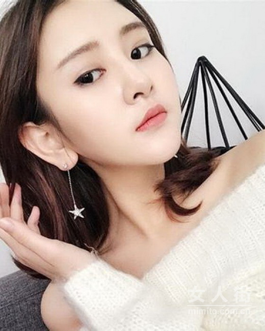 会戴耳环的女孩，时髦度上天了