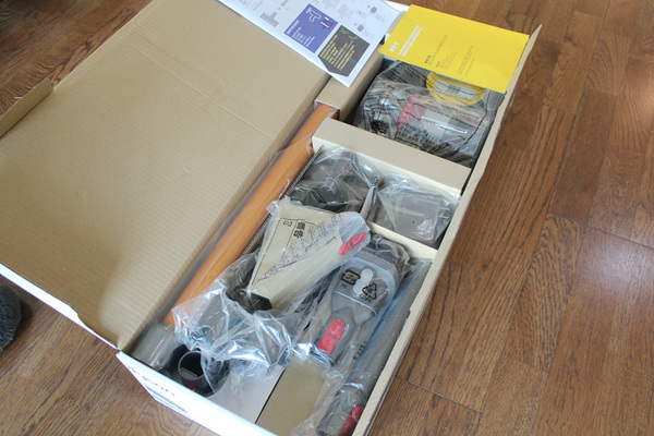 Dyson戴森V8 Absolute无绳吸尘器评测