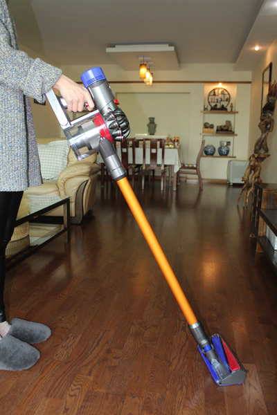 Dyson戴森V8 Absolute无绳吸尘器评测