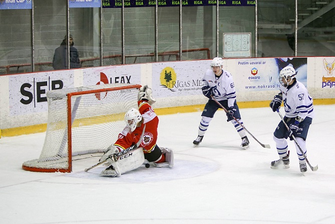 9分钟4球绝地反击 昆仑鸿星青年军4-1复仇莫斯科迪纳摩