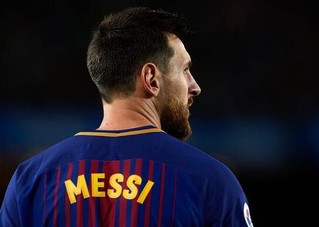 梅西推迟签字4个月真因曝光　巴萨真被土豪吓着了