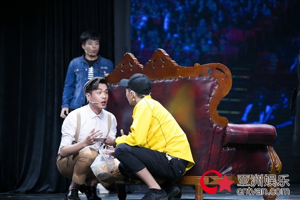《喜剧总动员2》张若昀遭遇“舞台事故”如何化解?