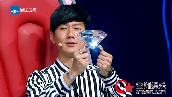 《梦想的声音2》林俊杰秀大钻戒要表白？刘宪华内地综艺首秀放大招