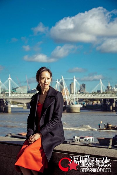 《温暖的弦》张翰重回伦敦感叹成长 携张钧甯甜蜜漫步剑桥