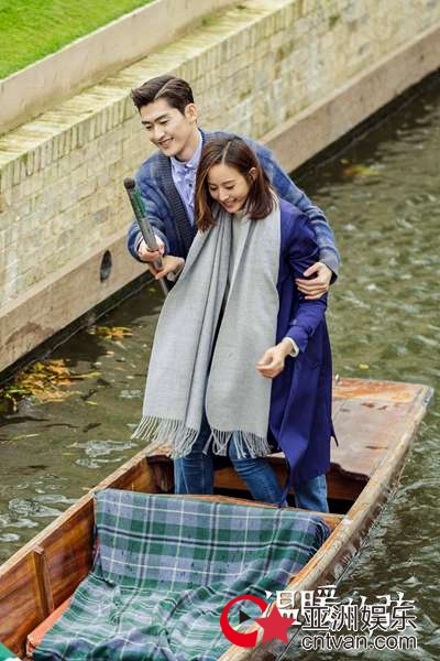 《温暖的弦》张翰重回伦敦感叹成长 携张钧甯甜蜜漫步剑桥