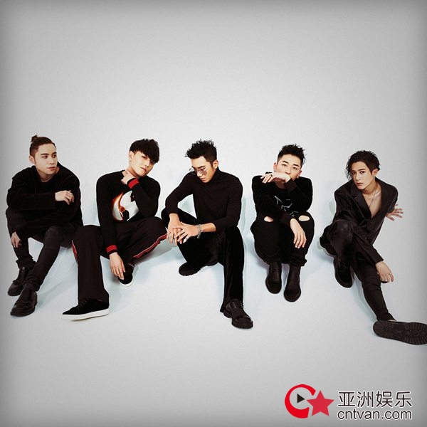 MIC男团首尝乐队式歌曲 新歌《Tell Me What You Want》传递乐观态度