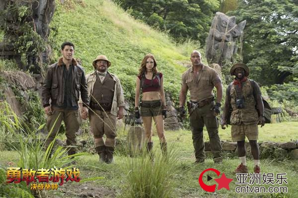 《勇敢者游戏：决战丛林》发新特辑 巨石强森揭秘丛林冒险之旅