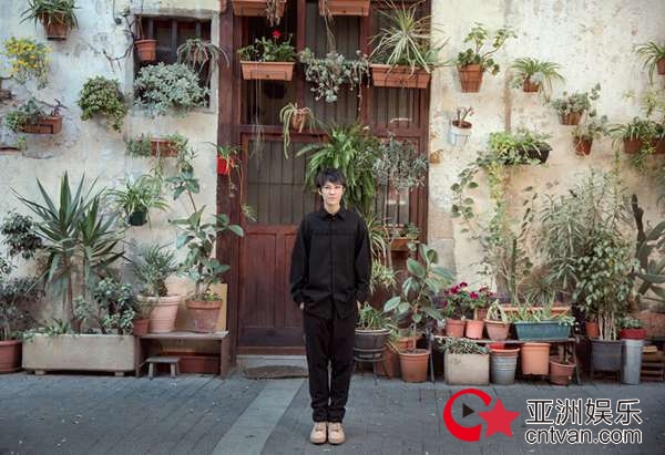 刘力扬新专辑《库仑定律》正式发售 积淀多年再次发电