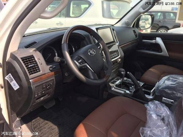 18款中东版兰德酷路泽5700 5.7升V8解析