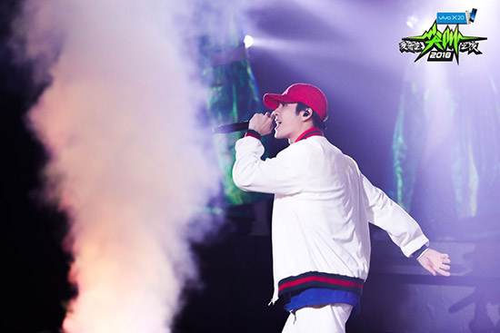 吴亦凡赵丽颖分获'尖叫男神&女神' GAI称或与PG One合作