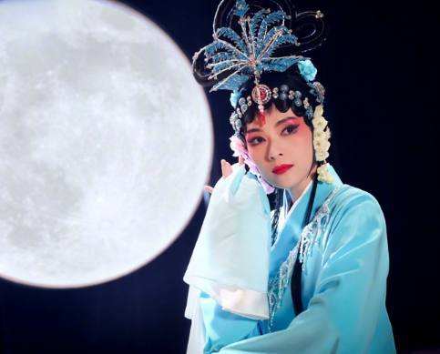 《演员的诞生》章子怡对战蓝盈莹挑战过气女明星！