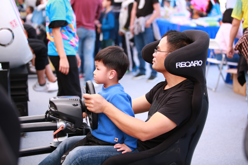 第二届深圳(龙岗)科创动漫+年华·动漫跑盛大开幕