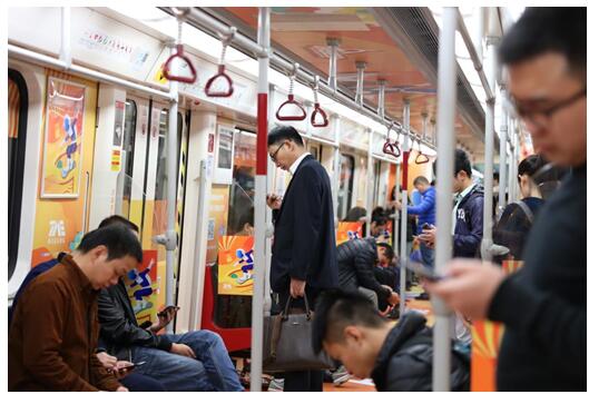 综艺合作新启示：腾讯音乐娱乐造了一辆“找自己”的神秘专列