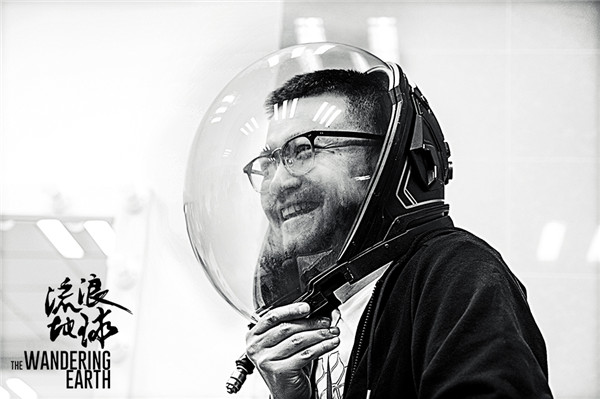 奥巴马来华“追星”获刘慈欣赠书 《流浪地球》