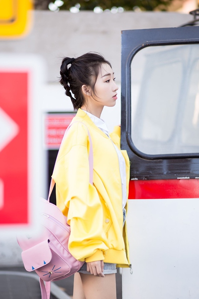 王瑞淇新歌《是毒药》首发，蜕变深情小天后