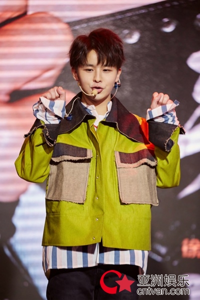 徐浩新专《非常对》首唱会 大秀舞技实力吸粉