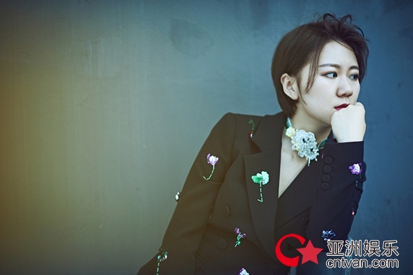 谢春花新单《11887》首发 以轻快歌声诉说离别