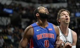 阿尔德里奇17＋10杰克逊徒砍27分　马刺送活塞3连败