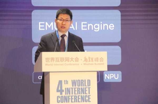 下载速度无敌！余承东宣布华为新旗舰：搭载5G麒麟芯片