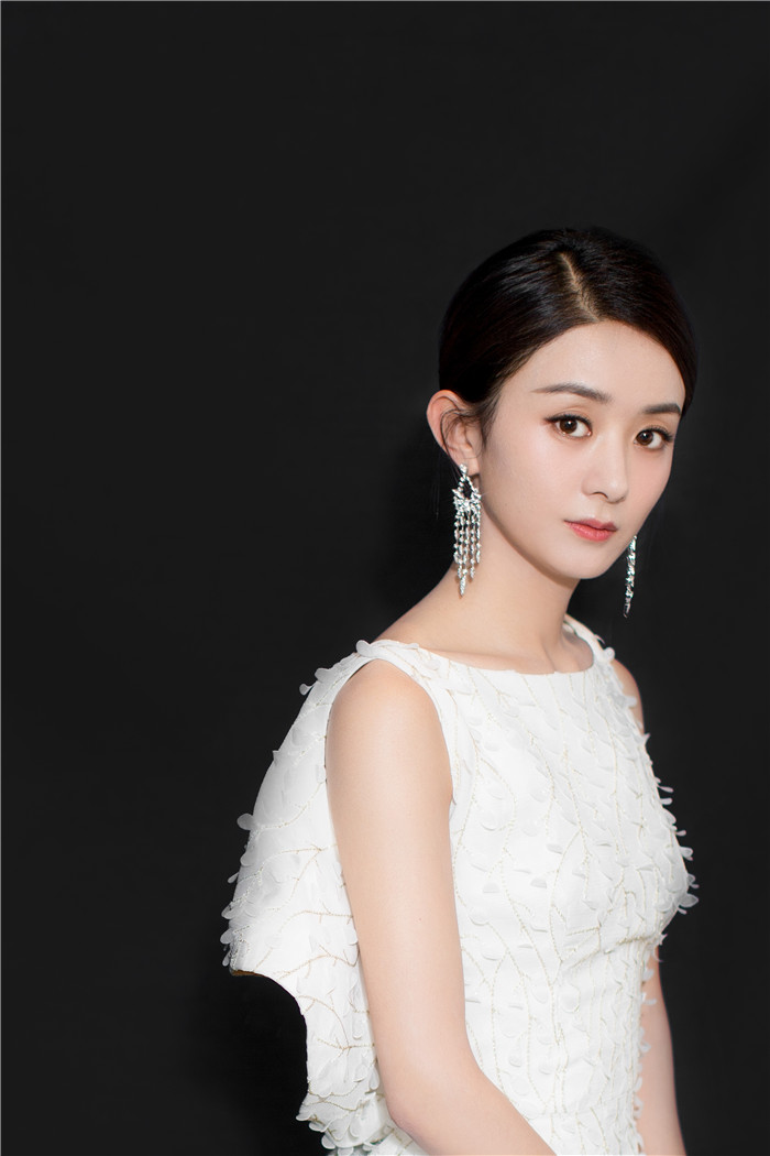 2017中国最具商业价值明星榜公布 鹿晗赵丽颖杨幂占据前三！