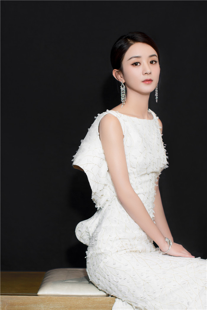 2017中国最具商业价值明星榜公布 鹿晗赵丽颖杨幂占据前三！