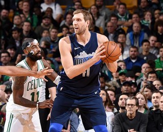 欧文23＋5绿军逆转擒小牛　诺天王空砍16＋6回天乏术