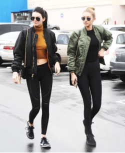 忘记天价的“加拿大鹅”吧 天后总统的羽绒服300元就能拿下!