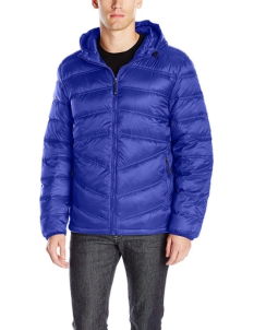 忘记天价的“加拿大鹅”吧 天后总统的羽绒服300元就能拿下!