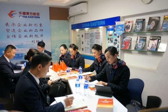 十九大精神进央企|东方航空:万里驰援彰显担当 党建延伸发挥力量
