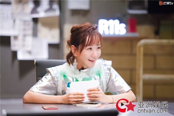 《明星大侦探3》杨蓉最想搭档王嘉尔：这样的男孩没人不喜欢