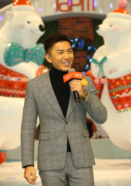 环贸iapm商场「熊抱冰雪圣诞乐园」主题展闪耀开幕