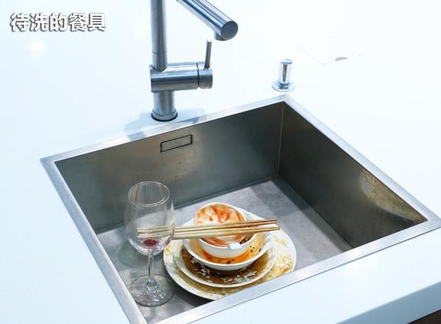 极限污渍大挑战！亮碟洗涤剂去污更彻底