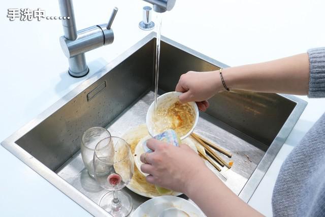 极限污渍大挑战！亮碟洗涤剂去污更彻底