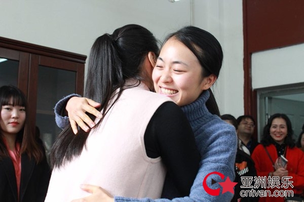 云南大学谭晶工作室揭牌，投身教育传播云南文化