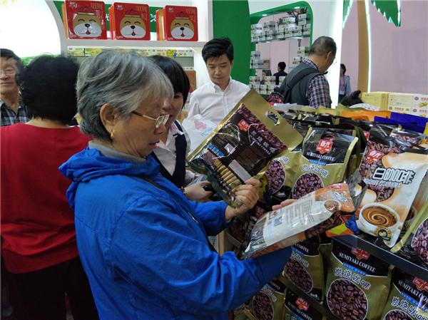 春光食品亮相海南冬交会 大品牌好口碑赢得市民游客纷纷“路转粉”