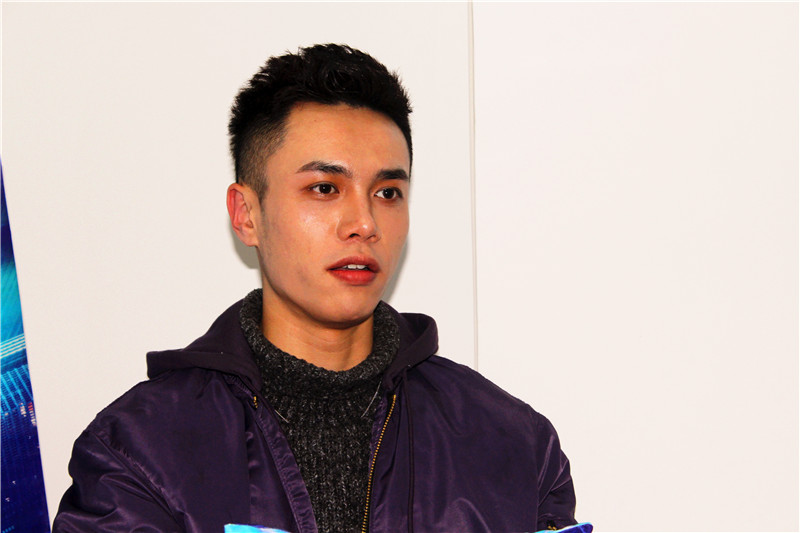 《时光偷渡少女》主演王晨高寒亮相郑州演绎别样青春！