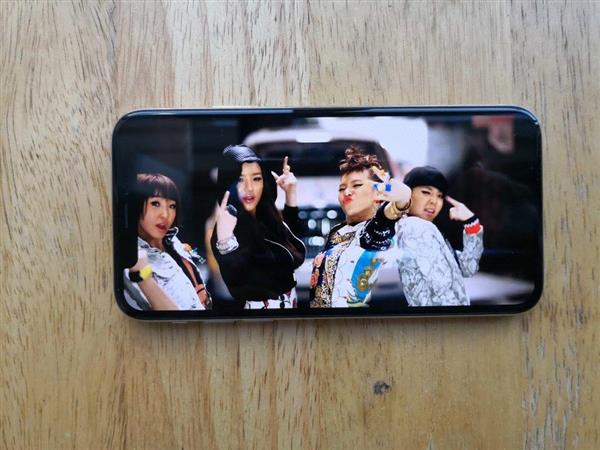 《福布斯》评2017年度最佳手机：华为Mate 10 Pro登顶 iPhone X仅第三