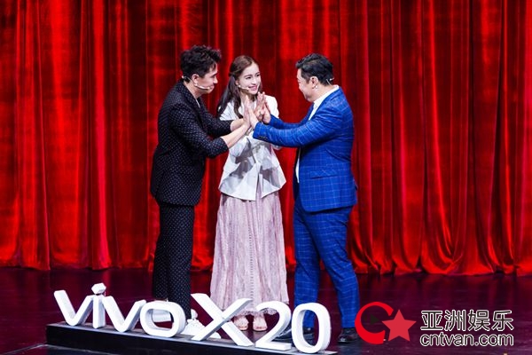 魏大勋翟天临携手晋级萌新无畏PK卡哇伊boy