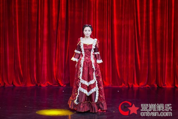 魏大勋翟天临携手晋级萌新无畏PK卡哇伊boy