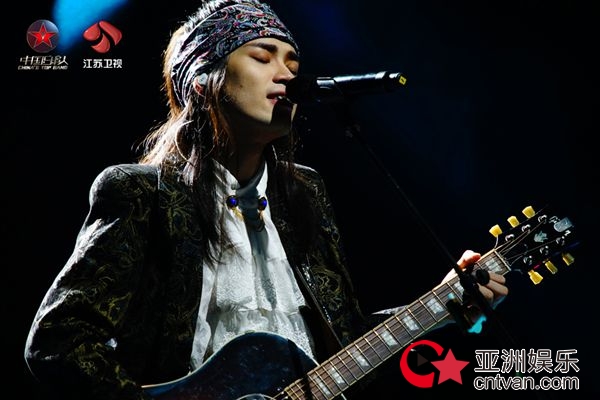 胡德夫今晚空降《中国乐队》台湾民谣教父带来一曲浓情现场