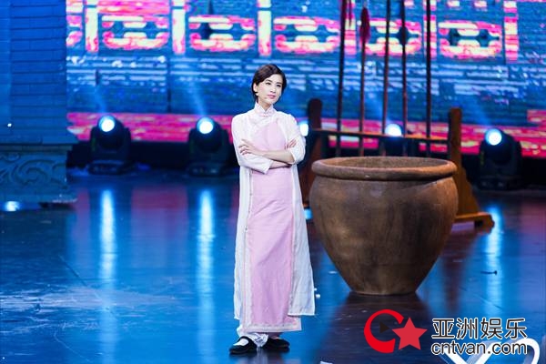 黄圣依“越挫越演”《喜剧总动员》喊话:“我可以”