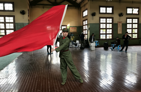 《芳华》将映张仁博诠释动荡年代冯氏青春