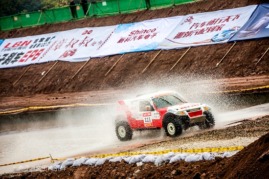 2017COC重庆璧山站&nbsp;路路达润滑油车队荣盼盼力争夺冠