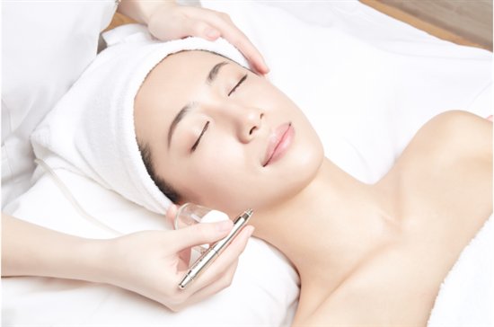 美丽田园让你Bling Bling，闪耀整个圣诞！