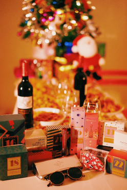 跨界之下，一份圣诞礼物，唱吧却要给你多倍幸福